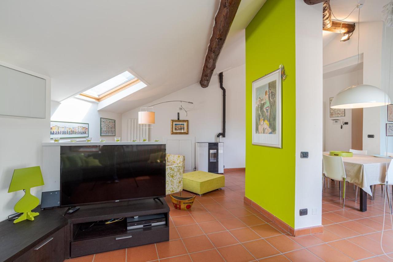 Apt With Terrace And Shared Pool! Lake View! Lejlighed Nesso Eksteriør billede